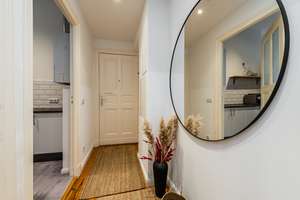 Stylish Fully Furnished Studio Apartment with Workspace – Prime Location in Prenzlauer Berg – Erich-Weinert-Straße 16, 10439 Prenzlauer Berg, Berlin – Vorschaubild 6