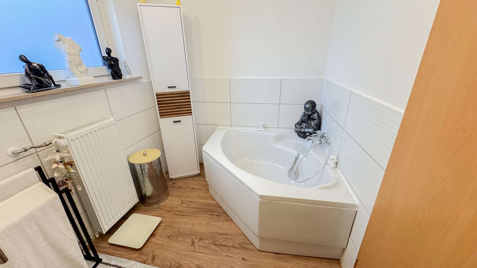 Immobilie in Weilburg - Großes Grundstück mit zwei renovierten Einfamilienhäuser und einer Einliegerwohnung vor Weilburg! - Bild 10