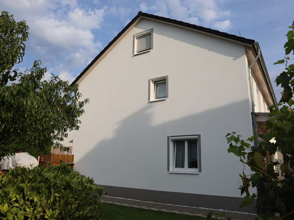 Reiheneckhaus Gartenansicht