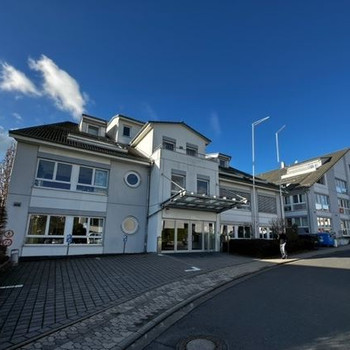 Moderne Büroflächen direkt an der A66 | provisionsfrei