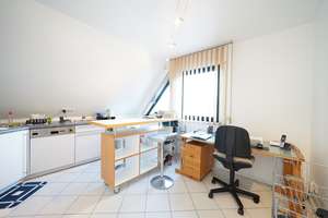 Möblierte Dachgeschosswohnung in  idyllischer Lage – Die vollständige Adresse der Immobilie erhältst du vom Anbieter., 51107 Rath/Heumar, Köln – Vorschaubild 15