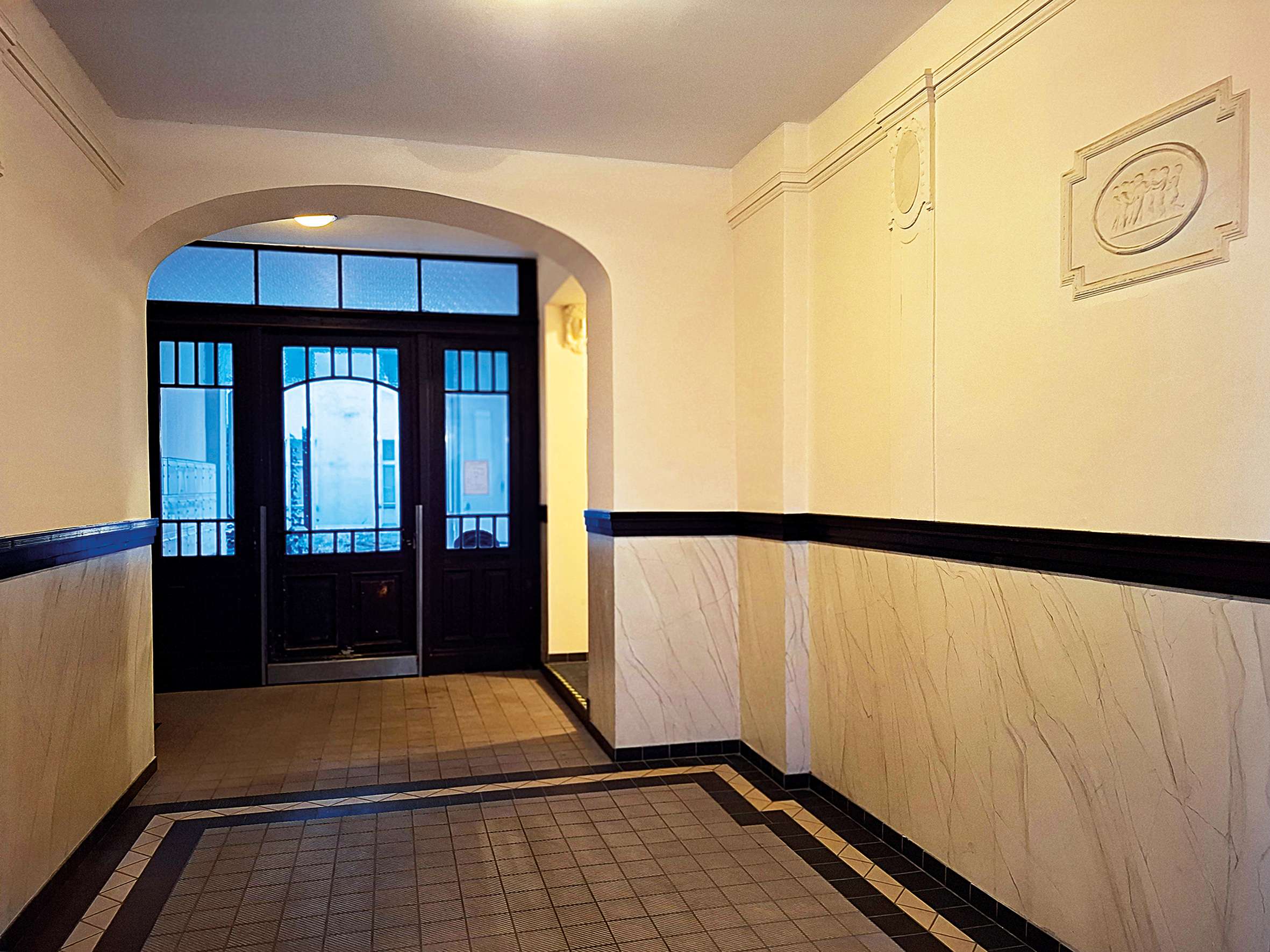 Vermietete 2-Zimmer-Eigentumswohnung mit schönem Blick zur Spree, Berlin – Bild 3