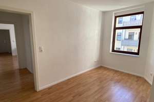 Helle, frisch renovierte 2,5-Zimmer-Wohnung mit neuer EBK & großem Balkon  in Sudenburg – Lemsdorfer Weg 10, 39112 Sudenburg, Magdeburg – Vorschaubild 6