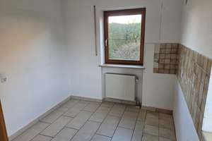 Doppelhaushälfte mit Garten in Ingolstadt-Süd – Die vollständige Adresse der Immobilie erhältst du vom Anbieter., 85051 Münchener Straße, Ingolstadt – Vorschaubild 7