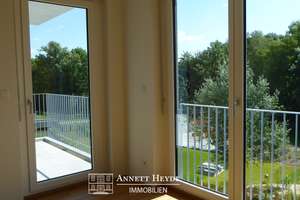 Schwabing-Freimann mit Blick auf den Garchinger Mühlbach: Neuwertige 2-Zi.-Whg. im 3. OG