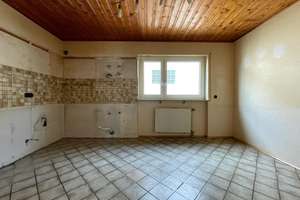 Ein gepflegtes Mehrgenerationenhaus wartet auf einen neuen Besitzer – Die vollständige Adresse der Immobilie erhältst du vom Anbieter., 76437 Rastatt – Vorschaubild 9