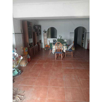 Geräumiges Haus in Alqueria mit Garage, großer Terrasse und für zwei Familien geeignet