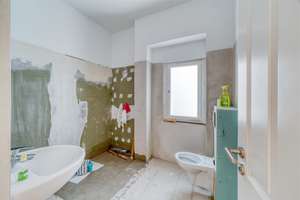 Stilvolle 2-Zimmer-Altbauwohnung mit Balkon und Stuck nahe Schloßstraße – Die vollständige Adresse der Immobilie erhältst du vom Anbieter., 12161 Steglitz, Berlin – Vorschaubild 10