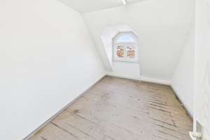 Property thumbnail 38