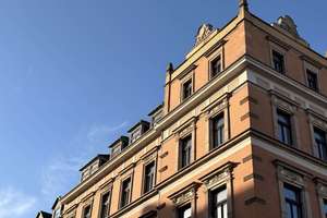 Helle 3,5-Zimmermaisonettewohnung mit neuem Bad und Dachterrasse! – Zschopauer Straße 142, 9126 Bernsdorf, Chemnitz – Vorschaubild 1