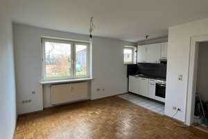 Gepflegte 2-Zimmer-Hochparterre-Wohnung mit Balkon und Einbauküche in Erlangen – Hertleinstraße 41, 91052 Erlangen – Vorschaubild 4