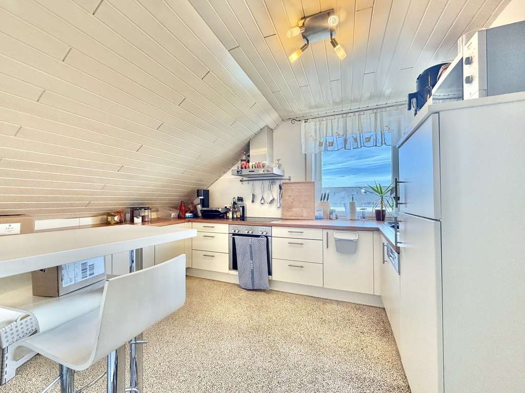 Immobilie in Bobingen - Vermietete Dachgeschosswohnung mit Wertpotenzial - Bild 2