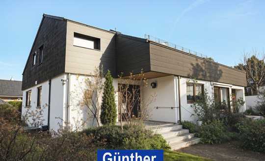 Zweifamilienhaus in begehrter Lage Metzingen  großzügig, flexibel, mit Doppelgarage