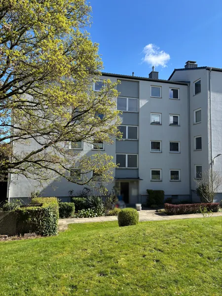 Renovierungsbedürftige 2-Zimmerwohnung in Aachen mit tollem Blick ins Grüne!, Aachen – Bild 3