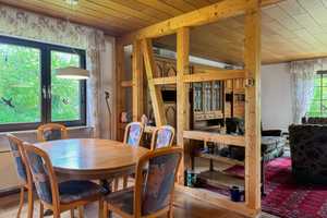 Viel Raum und Potenzial: Freistehendes Einfamilienhaus mit ausbaubarem Dachboden und großem Garten – Calw (Kreis) – Vorschaubild 6