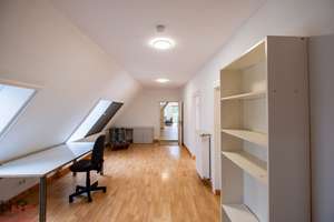 Exklusive Country-WG – 7 Zimmer, Sportraum & 70.000 m² Natur – Die vollständige Adresse der Immobilie erhältst du vom Anbieter., 28357 Altstadt, Bremen – Vorschaubild 5