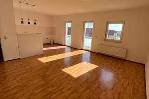 1. Monat Kaltmietfrei Geräumige 3-RW - sonniger, großer Balkon - Bad mit Wanne und Dusche  – Oebisfelder Str. 28, 39126 Rothensee, Magdeburg – Vorschaubild 1