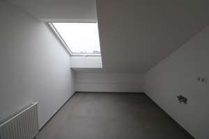 Bismarck-Viertel: exklusives 3-Zimmer-Penthaus mit Dachterrasse und Einbauküche direkt am Park – Von-der-Tann-Str. 45, 86159 Hochfeld, Augsburg – Vorschaubild 9