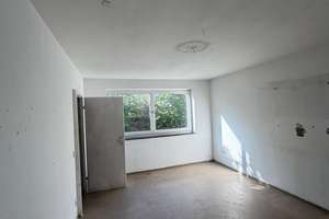Gestaltungspotenzial in guter Lage – großzügige 5-Zimmer-Wohnung – Schönrather Str. 1-5, 51063 Mülheim (Ortsteil), Köln – Vorschaubild 2