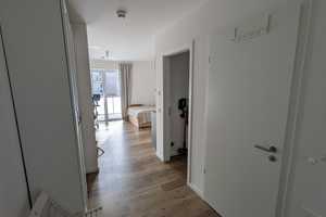 Geschmackvolle 1-Zimmer-Wohnung mit gehobener Innenausstattung mit Balkon in Berlin Kreuzberg – Eylauerstr. 15a, 10965 Berlin – Vorschaubild 1