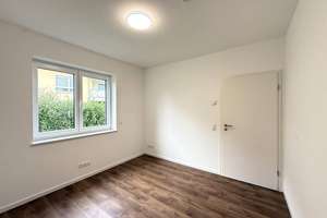 Sofort bezugsfertig! Einfamilienhaus BJ 2022
Top-Lage bei Leipzig & Halle
143 qm und 5 Zimmer – Semoyer Weg 3, 6796 Brehna – Vorschaubild 20