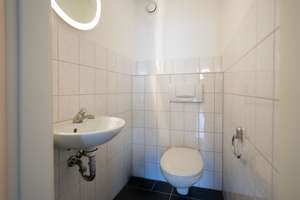 Krefeld-Uerdingen: komplett modernisierte 4-Zimmerwohnung mit großem Balkon und Einbauküche! – Die vollständige Adresse der Immobilie erhältst du vom Anbieter., 47829 Uerdingen, Krefeld – Vorschaubild 12