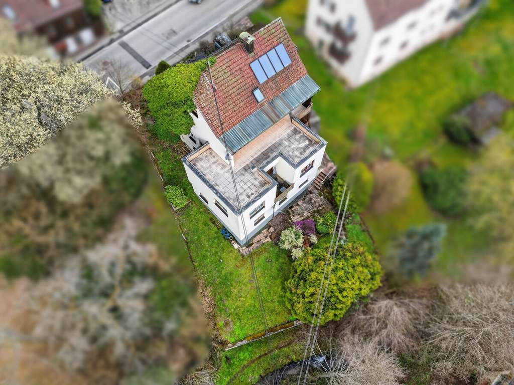 Immobilie in Höfen an der Enz - Familienglück trifft Potenzial: Wohnen, Gestalten, Vermögen aufbauen - Bild 3