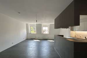 Großzügige Wohnung mit Balkon im Zentrum von Darmstadt - Eberstadt