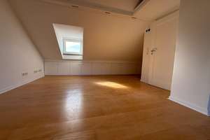 Neuwertige 5-Zimmer Doppelhaushälfte mit Garage und großem Garten in Oberursel (Taunus) – Pfingstweidstraße 53, 61440 Oberursel (Taunus) – Vorschaubild 18