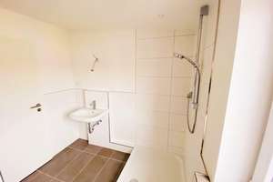 Modernisiertes Dreifamilienhaus mit stabilen Mieteinnahmen und Entwicklungspotenzial in Ingolstadt – Bittlmairstr. 2, 85051 Münchener Straße, Ingolstadt – Vorschaubild 9