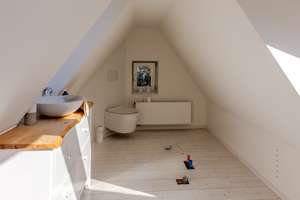 Schöner Wohnen geht auch Nachhaltig...
Leben Sie sich Glücklich...
im ökologischen Traumhaus !! – Die vollständige Adresse der Immobilie erhältst du vom Anbieter., 71254 Ditzingen – Vorschaubild 27