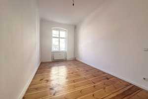 leerstehende Altbauwohnung – Berlin – Vorschaubild 3