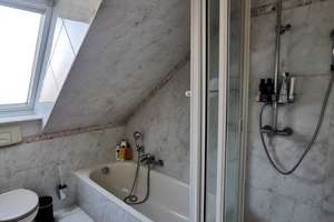 Ansprechende 2,5-Zimmer-DG-Wohnung mit Dachterrasse und Einbauküche in Henstedt-Ulzburg – Die vollständige Adresse der Immobilie erhältst du vom Anbieter., 24558 Henstedt-Ulzburg – Vorschaubild 9