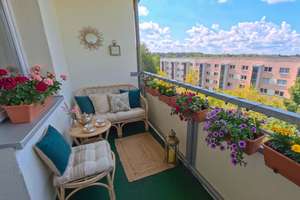 mit Einbauküche und sonnigem Südwest-Balkon – Am Bernsdorfer Hang 13, 9126 Bernsdorf, Chemnitz – Vorschaubild 7