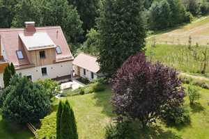 Saniertes Haus mit großer Garage und 5.726 m² Grundstück am Waldrand im Wartburgkreis – Wartburgkreis – Vorschaubild 3
