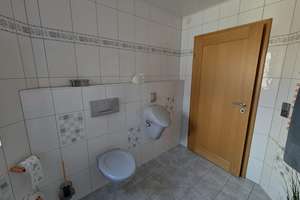 -Maklerfrei- Top gepflegtes, komfortables Familienhaus mit nachhaltiger Technik und Traumgarten – Die vollständige Adresse der Immobilie erhältst du vom Anbieter., 95497 Goldkronach – Vorschaubild 28