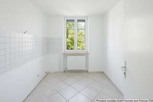 Herrliche 2-3 Zi Whg / split level / saniert / gr. W-Loggia / ruhige Lage / frei – Die vollständige Adresse der Immobilie erhältst du vom Anbieter., 81929 Englschalking, München – Vorschaubild 3