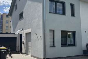 Modernes Effizienzhaus in Sindorf: Junge Doppelhaushälfte mit PV & Wärmepumpe