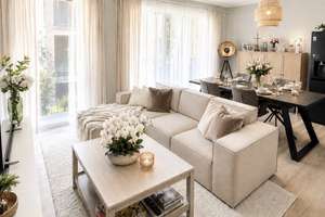 Wunderschöne , Barrierefrei 4-Zimmer-Wohnung mit Balkon im Innenhof !!
