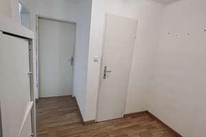 Nähe Landgrabenstraße ! Helle 2-ZW, 55 m²,  Einbauküche gegen Ablöse, Balkon, 3. OG ohne Aufzug – Die vollständige Adresse der Immobilie erhältst du vom Anbieter., 90443 Steinbühl, Nürnberg – Vorschaubild 12