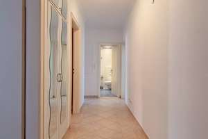 Bezugsfreie Wohnung mit großem Potenzial – ideal für Familien oder Kapitalanleger – Die vollständige Adresse der Immobilie erhältst du vom Anbieter., 81369 Mittersendling, München – Vorschaubild 7