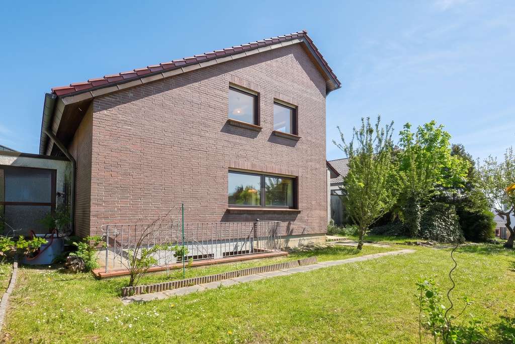 Immobilie in Kirchberg an der Murr - Großzügiges Einfamilienhaus mit schönem Garten und viel Potenzial - Bild 4
