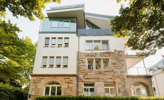 Villa Gustav Cless - Repräsentative Altbauetage voller Potential mit Direktlift!