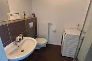 Individuelle Dachgeschoss Maisonette Wohnung mit wunderschönen Sonnenbalkon und Weitblick – Belsenstrasse 9, 40545 Oberkassel, Düsseldorf – Vorschaubild 8