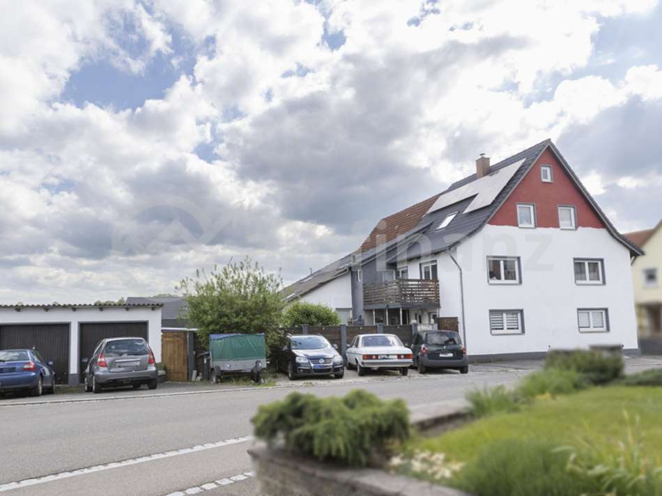 Außenanscht mit Stellplätzen