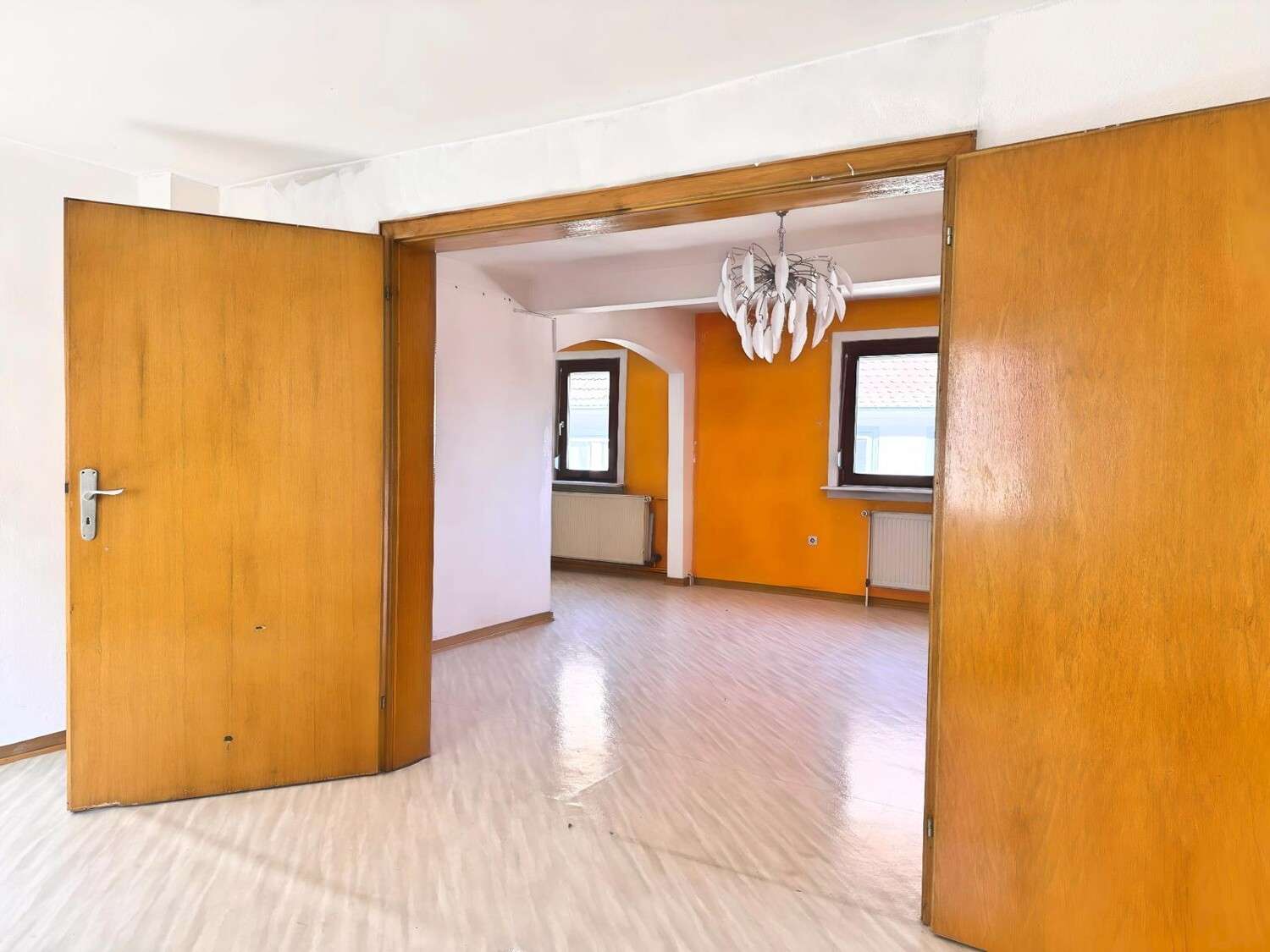 Immobilie in Gernsheim - Mehrfamilienhaus und Gewerbeeinheit mit bestehenden Mieteinnahmen und Ertragspotenzial - Bild 2