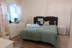 "Schöne, große 4-Zimmer-Wohnung im 1. Obergeschoss mit Kamin in Paderborn-Schloß Neuhaus, Bj. 2015 – Die vollständige Adresse der Immobilie erhältst du vom Anbieter., 33104 Schloß Neuhaus, Paderborn – Vorschaubild 11