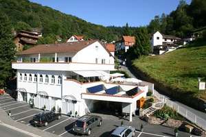 Mehrfamilienhaus mit Hotelcharakter