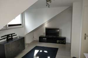 Lichtdurchflutete 2 - Zimmer Dachgeschosswohnung – Akazienstr. 5, 52080 Haaren, Aachen – Vorschaubild 4