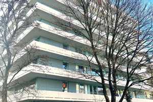 Helle 2-Zimmer-Wohnung mit Balkon zzgl. Garagen- und Außenstellplatz. – Johann-Clanze-Straße 53, 81369 München – Vorschaubild 2